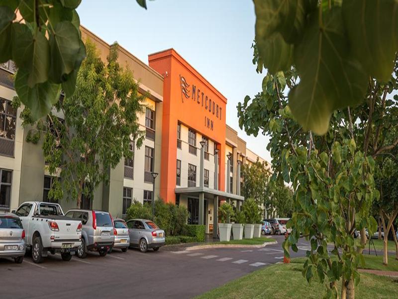 Peermont Metcourt Inn At The Grand Palm, Gaborone Exteriör bild