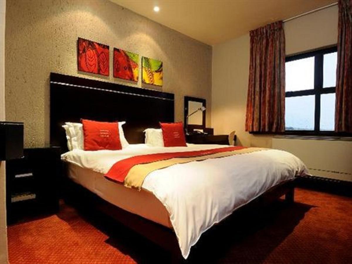 Peermont Metcourt Inn At The Grand Palm, Gaborone Exteriör bild