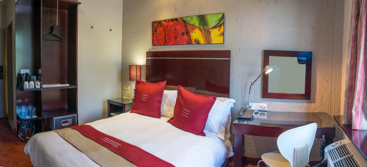 Peermont Metcourt Inn At The Grand Palm, Gaborone Exteriör bild